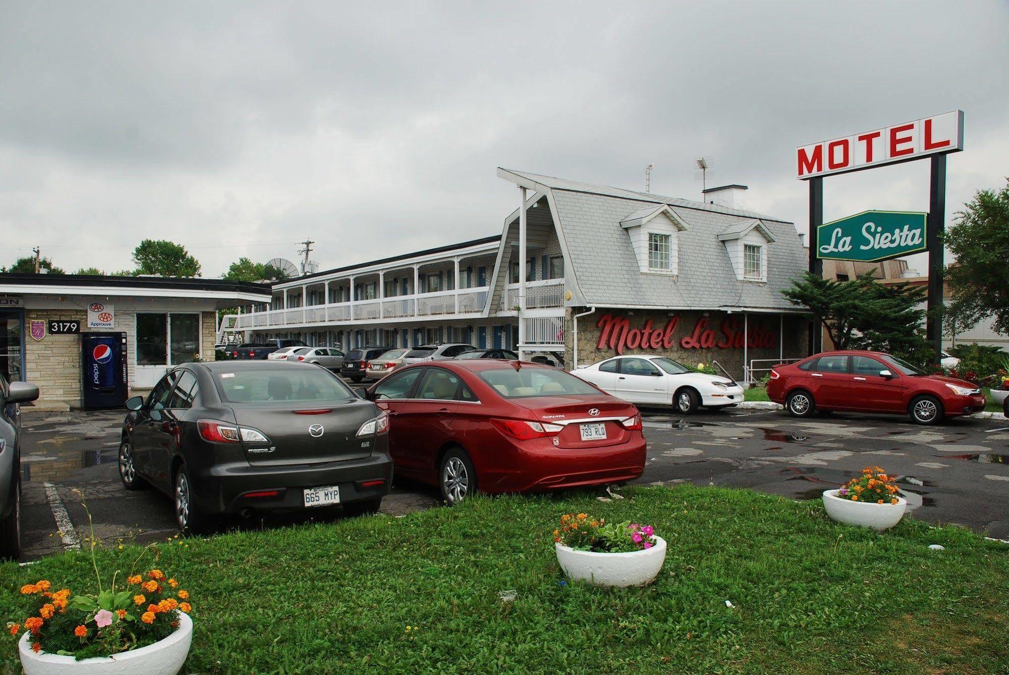 Motel La Siesta Saint-Lambert-Chambly Exterior foto